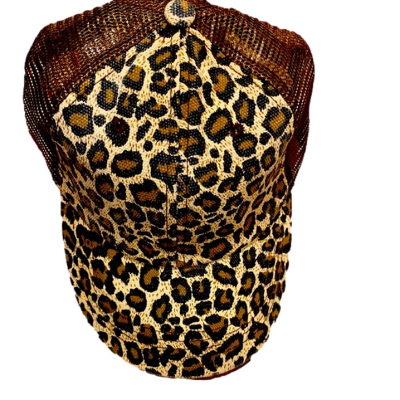 Leopard print trucker distressed hat with adjustable band - Picture 1 of 3